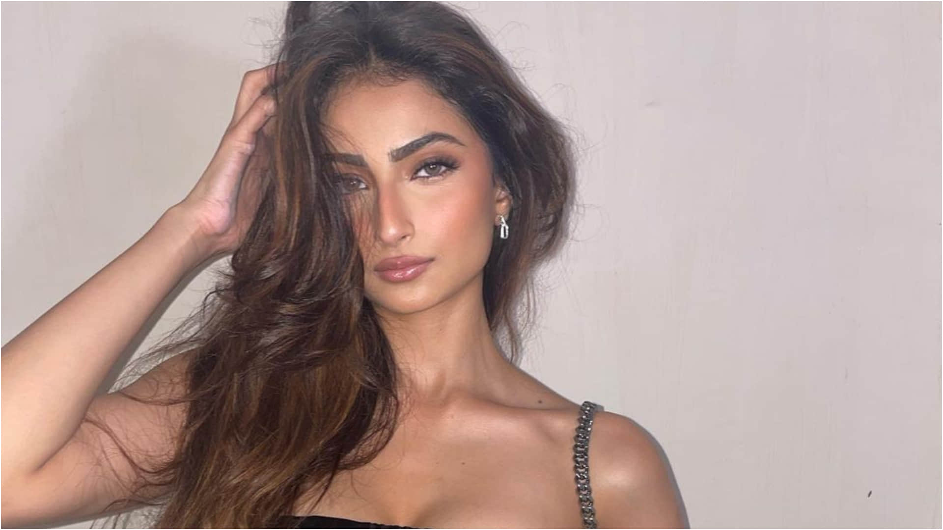 palak tiwari all black outfit look ultra glamorous