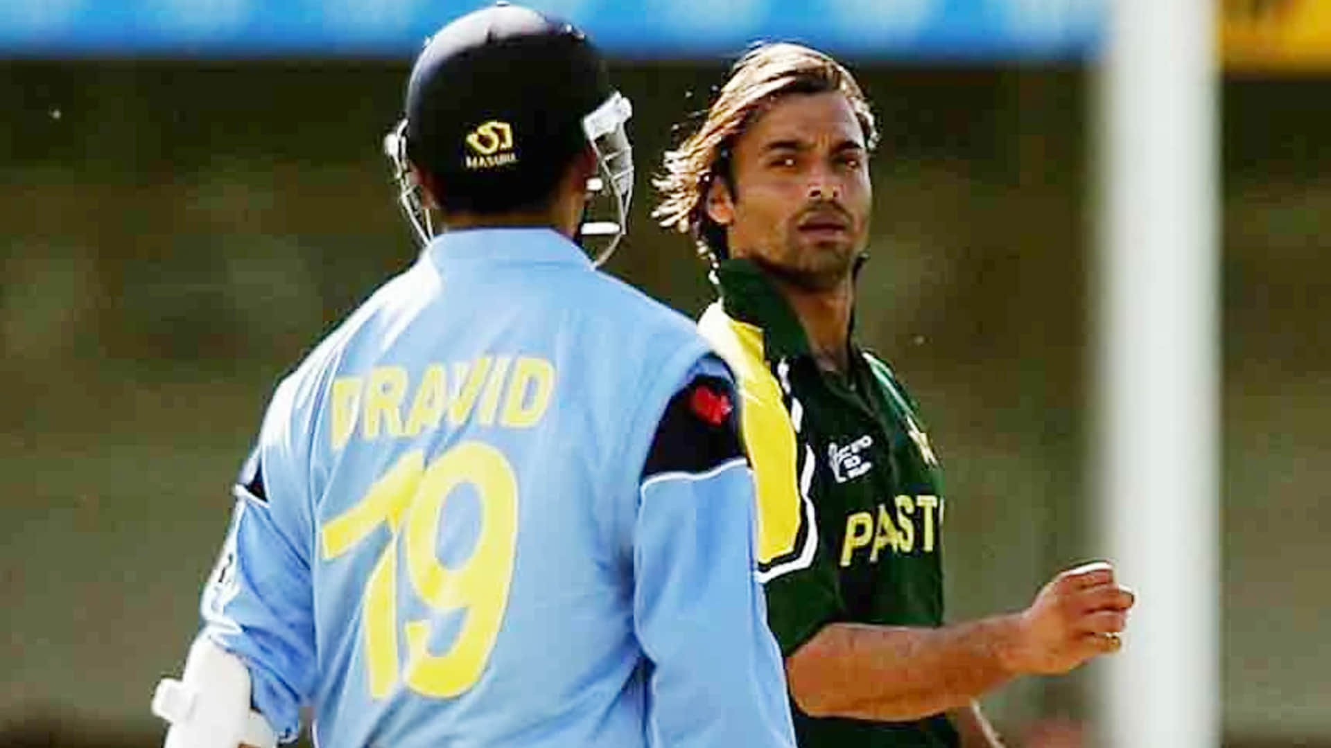 Rahul Dravid Anger Surprised Shoaib Akhtar During India-Pakistan Clash in 2004 Champions Trophy; Video