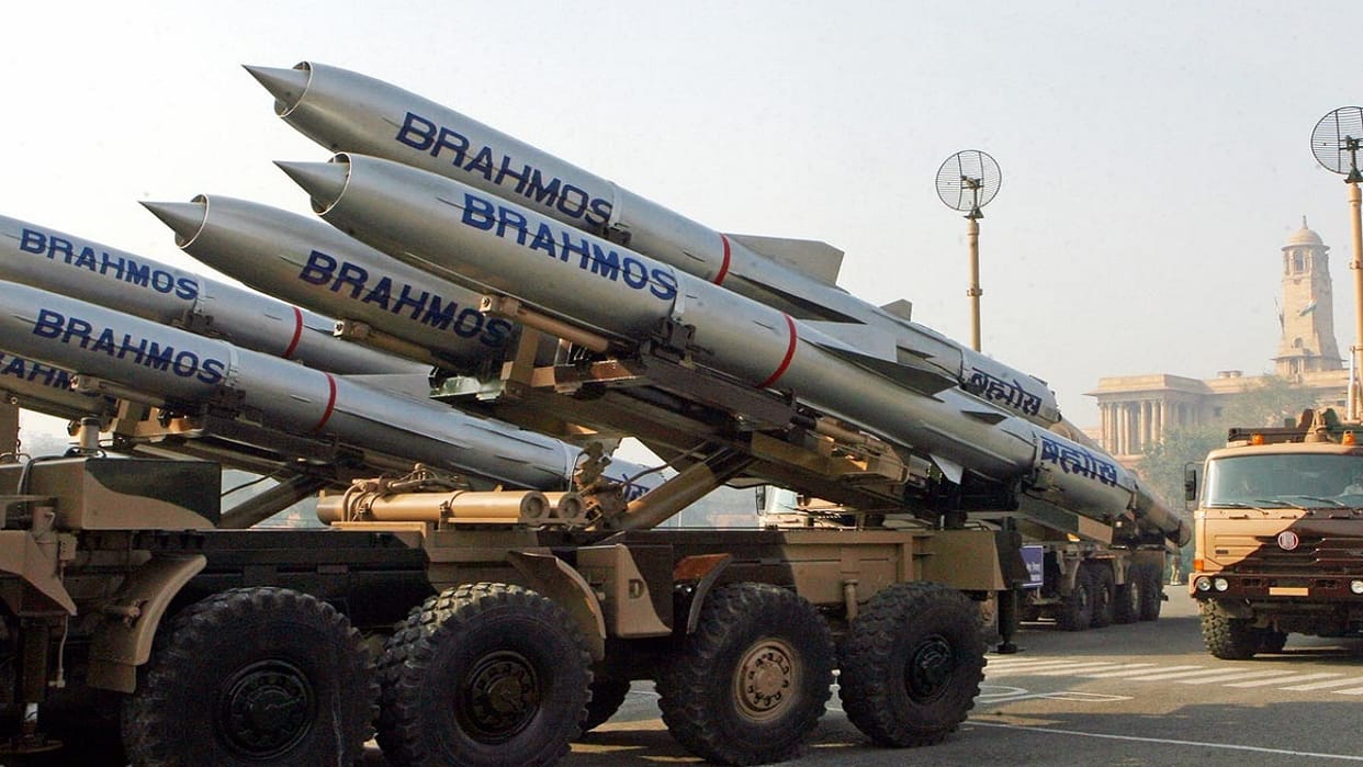 Brahmos missiles will start being made in three years in Defense Corridor of Uttar Pradesh News in hindi