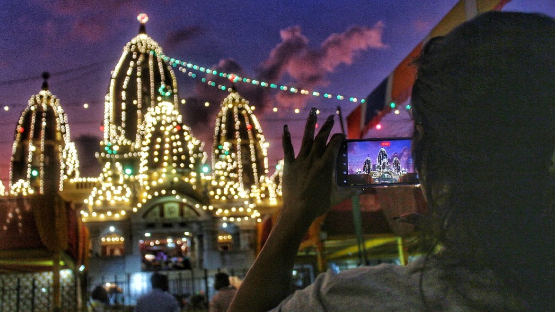 Janmashtami celebrated in huge crowd of devotees in Laxmi Narayan temple and ISKCON delhi