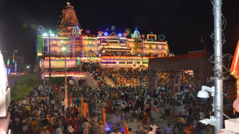 Krishna Janmashtami 2023 Visit Mathura Vrindavan Budget Trip in 2 Days News In Hindi