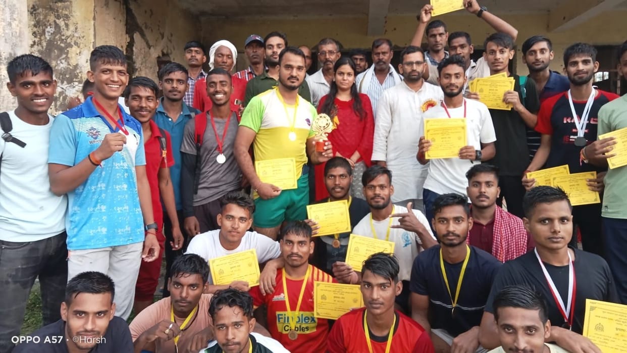 Ritesh and Shweta were first in 100 meters race