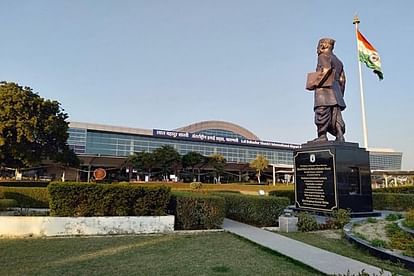 Varanasi: खालिस्तानी नेता गुरपतवंत सिंह पन्नू ने दी एयर इंडिया विमान को उड़ाने की धमकी, एयरपोर्ट पर अलर्ट Varanasi: Khalistani leader Gurpatwant Singh Pannu threatens to blow up Air India plane, alert at airport