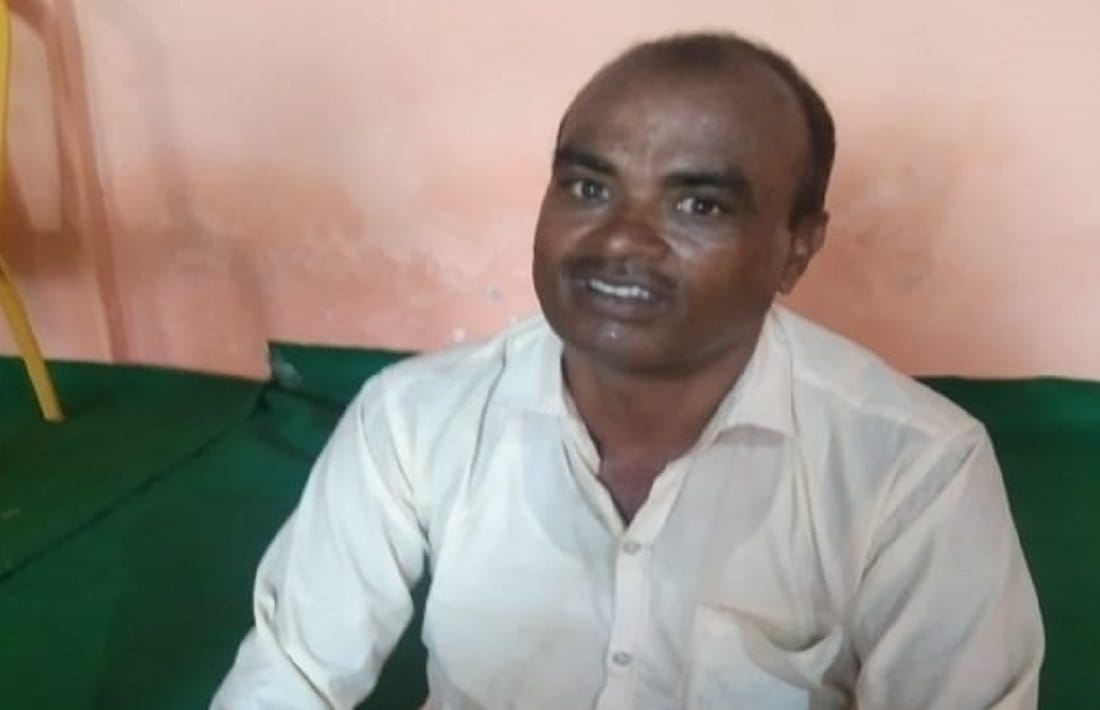fake food safety officer caught in varanasi people handed them over to police