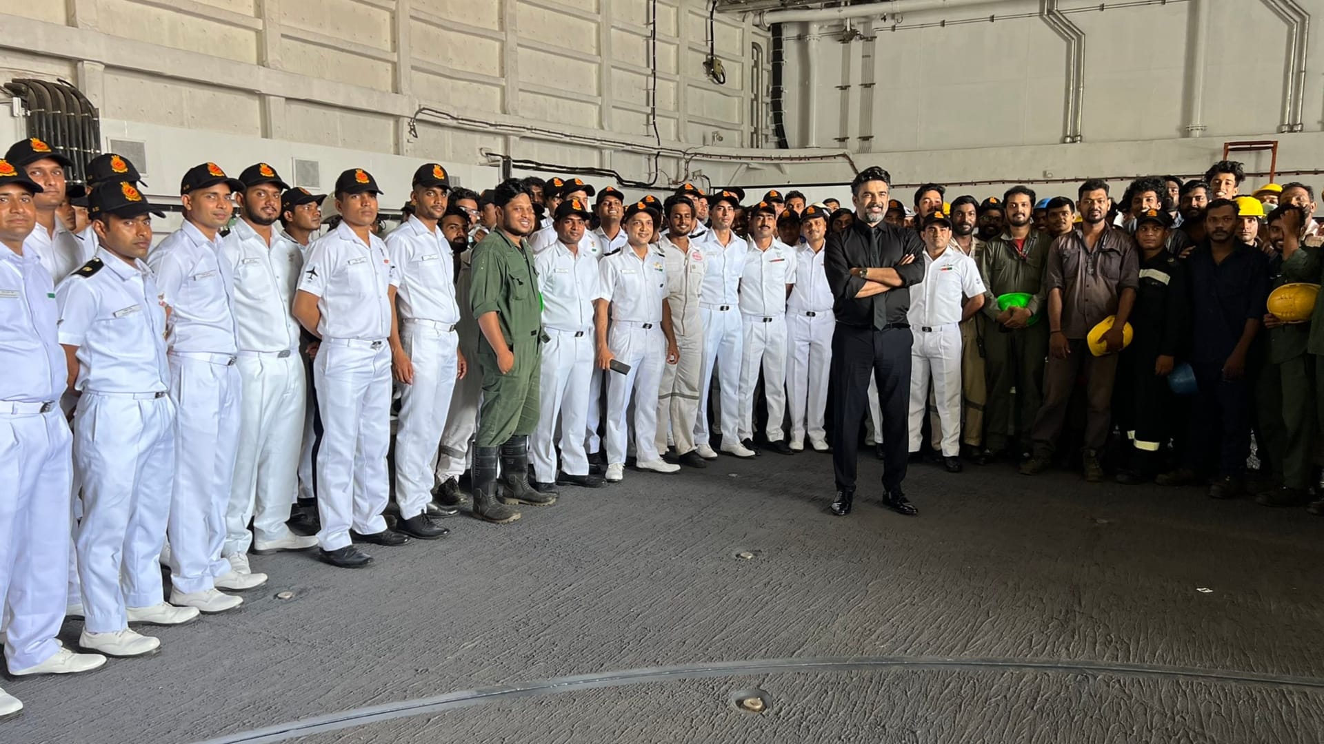 R Madhavan reaches INS Vikrant and thanked indian navy to for inviting him their before Dhokha Round D Corner