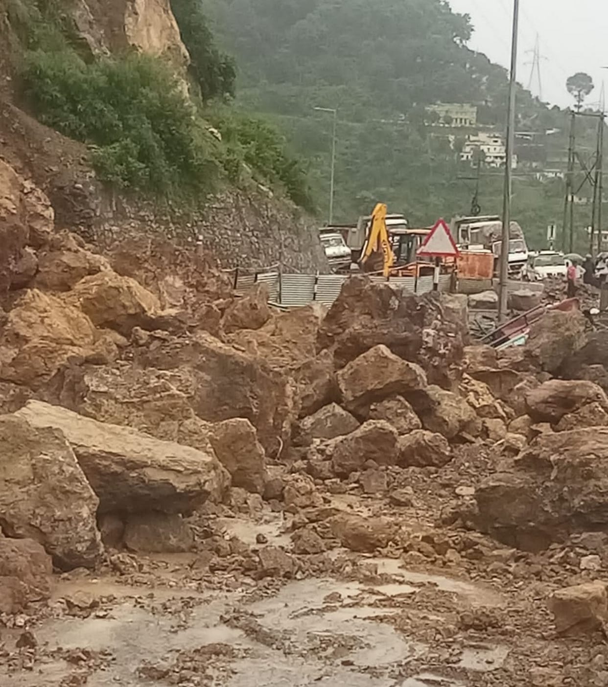 Cloudburst 250 roads including three national highways closed in Uttarakhand
