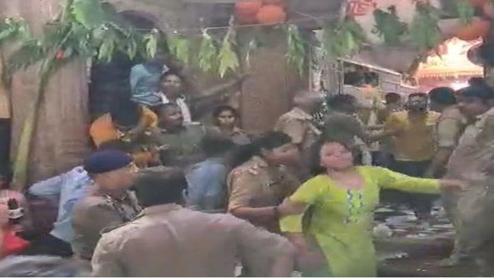 Many devotees fallen on gates amid crowd in Banke Bihari temple Vrindavan