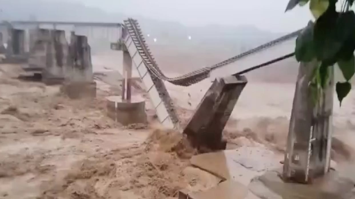 So far 1,981 crores have been lost due to natural calamities, 322 lives have been lost