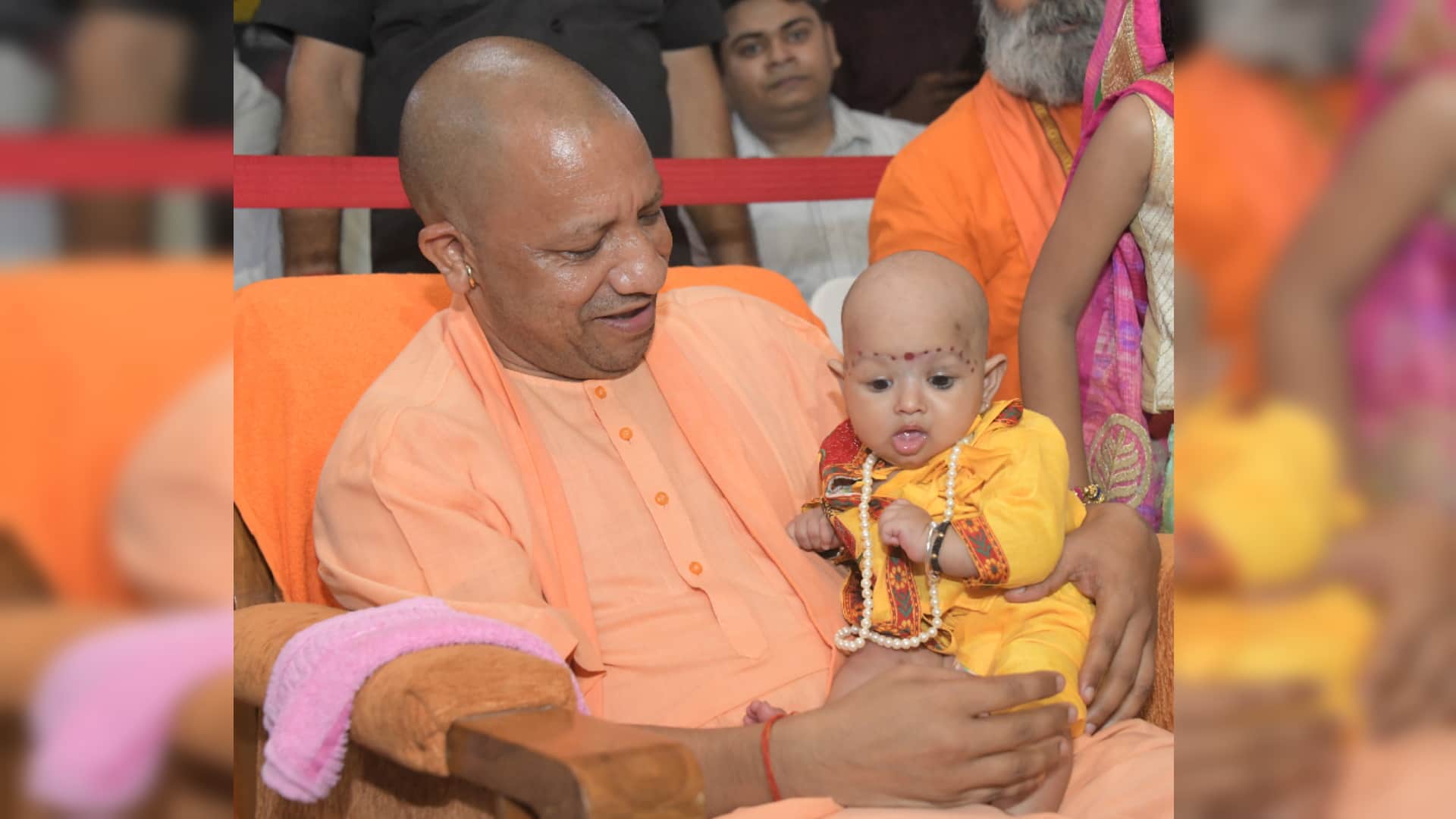 Janmashtami celebrated in the presence of CM Yogi Adityanath in Gorakhnath temple