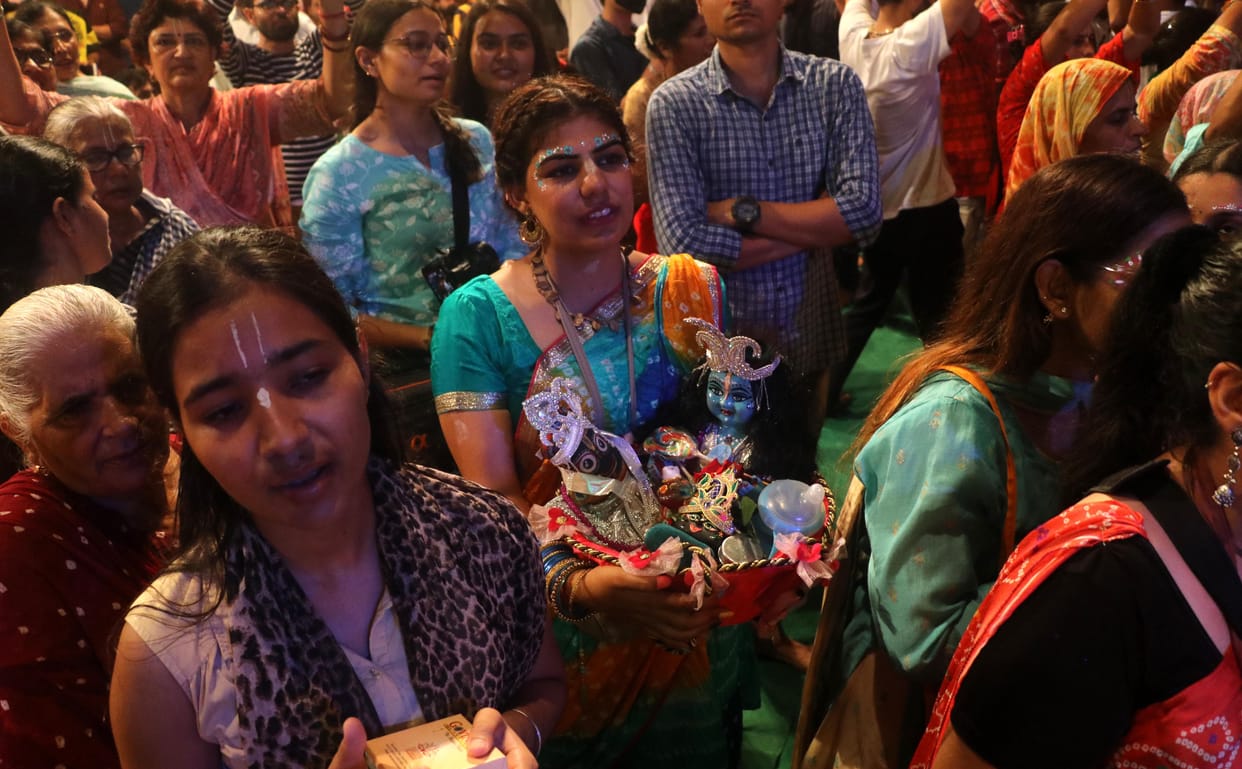 Anand Ke Anand Bhayo... Jai Kanhaiya Lal Ki
