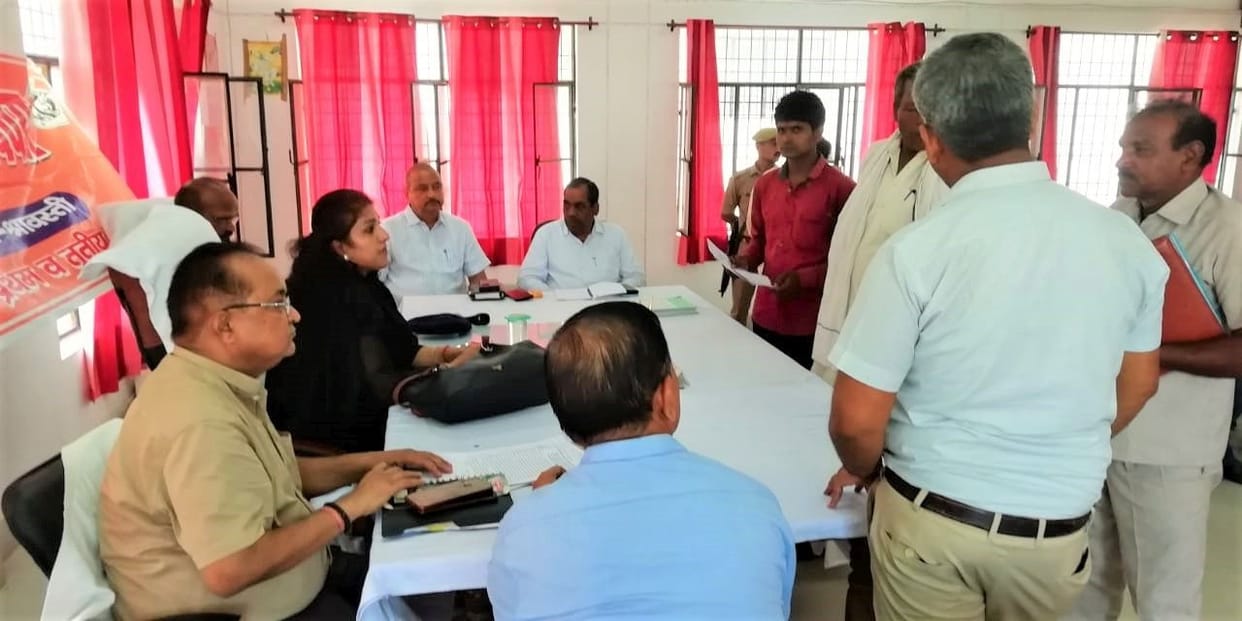 Disposal of complaints should be done on priority