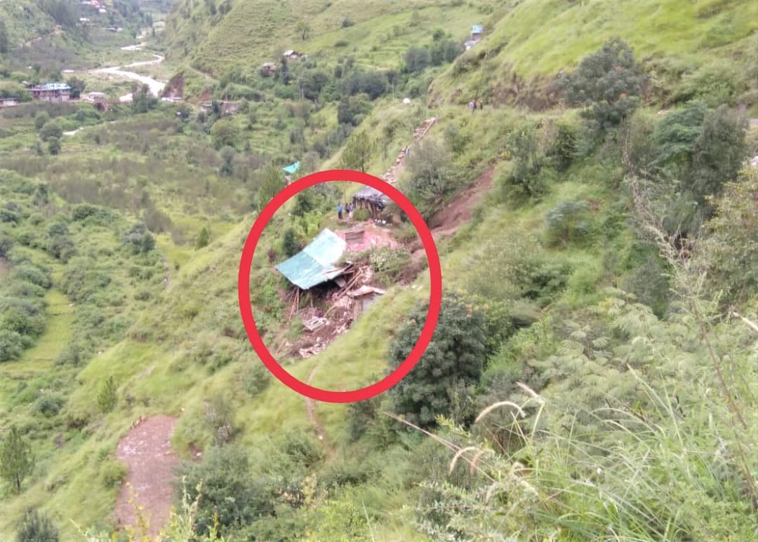 six injured in house damage in chopal