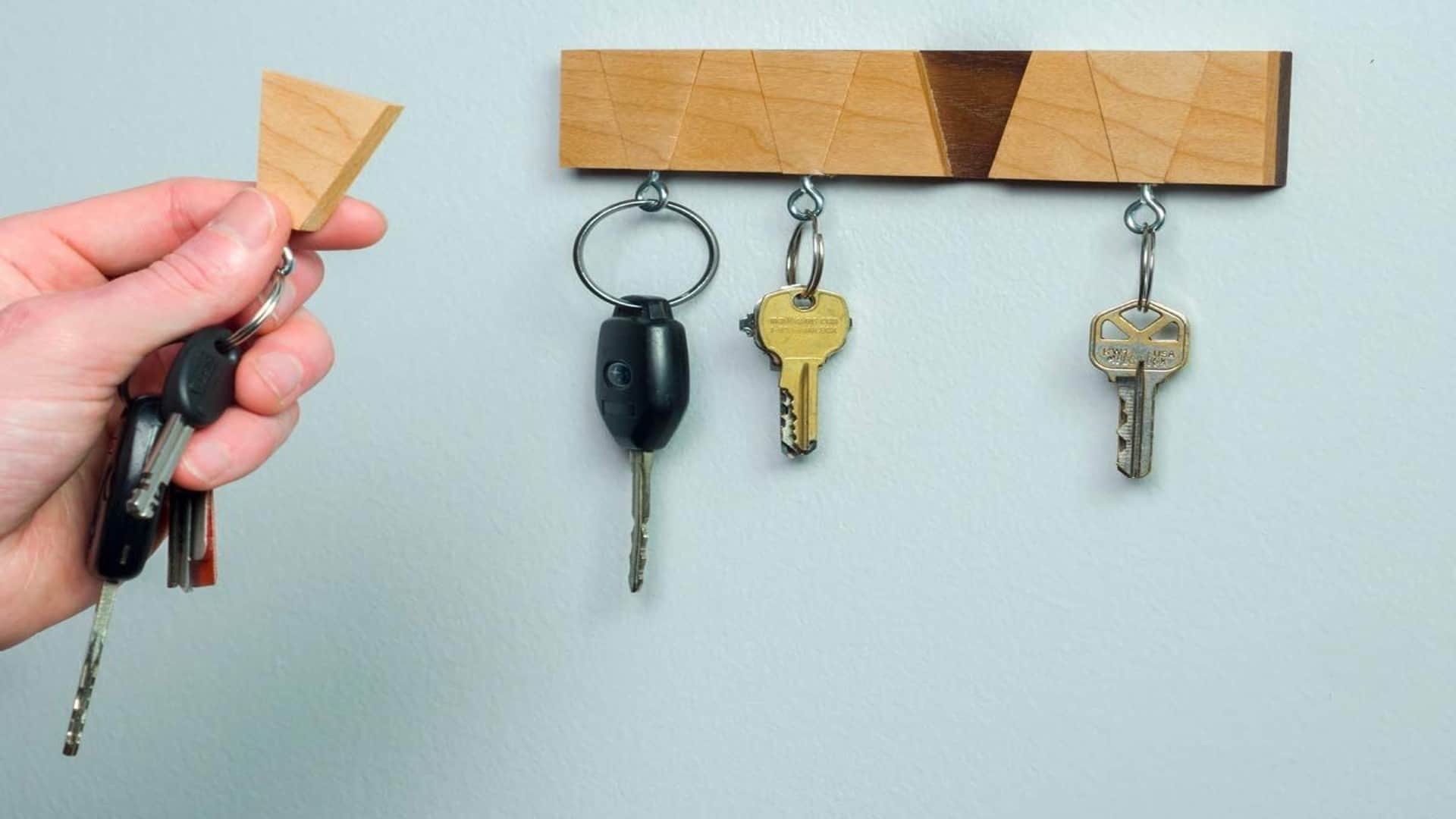 Fashion Tips Know How to Pack Or Store Necklaces Without Tangling Read More