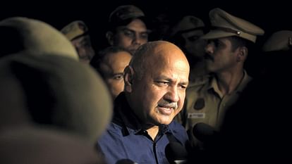 Delhi: मनीष सिसोदिया ने बीमार पत्नी से मिलने की अनुमति के लिए दायर की याचिका, विशेष न्यायाधीश आज करेंगे सुनवाई Manish Sisodia moves plea seeking permission to meet his ailing wife for five days
