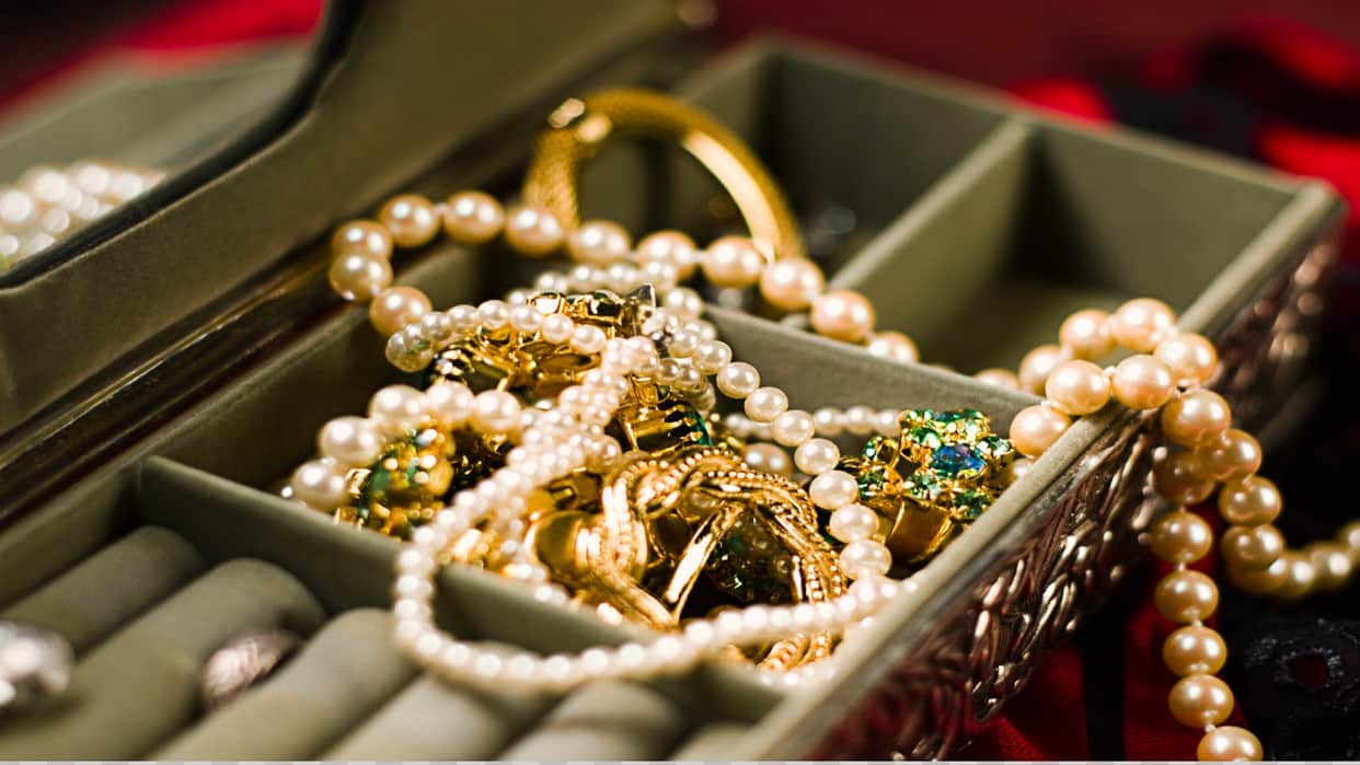 Fashion Tips Know How to Pack Or Store Necklaces Without Tangling Read More