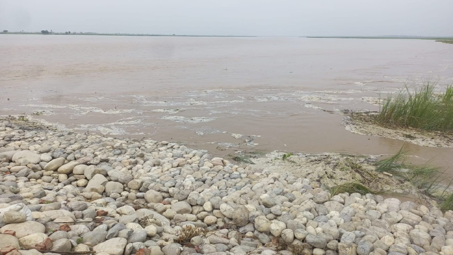 There has been a flood-like situation in Ganges and Malan rivers and many villages are under threat