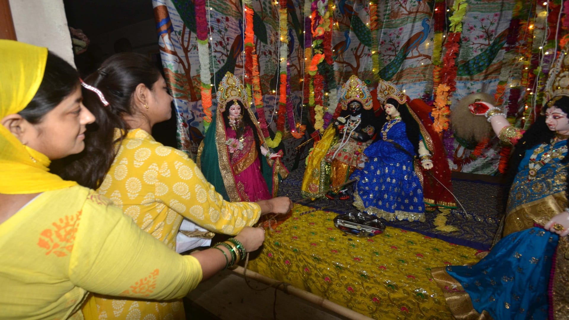Janmashtami 2022 Crowd gathered to see Kanha