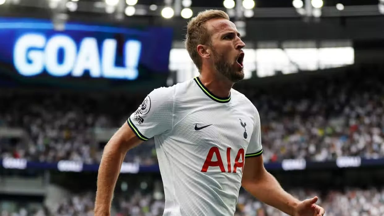Premier League Harry Kane creates history breaks Sergio Aguero record Tottenham Hotspur beat Wolves