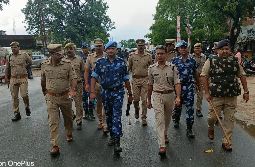 Rapid Action Force took out march in deoria