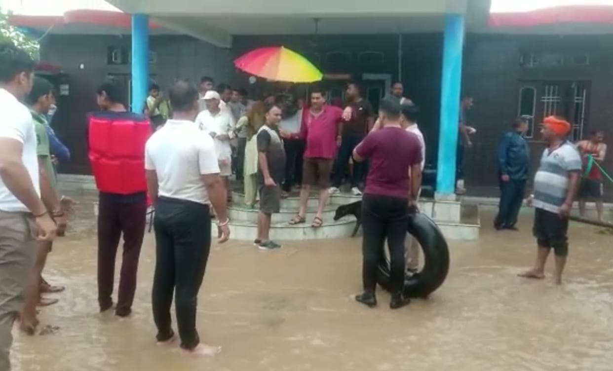 63.56 crore loss in Hamirpur district due to rain