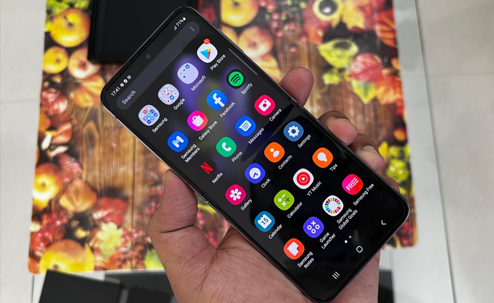 Samsung Galaxy Z Flip 4 Unboxing
