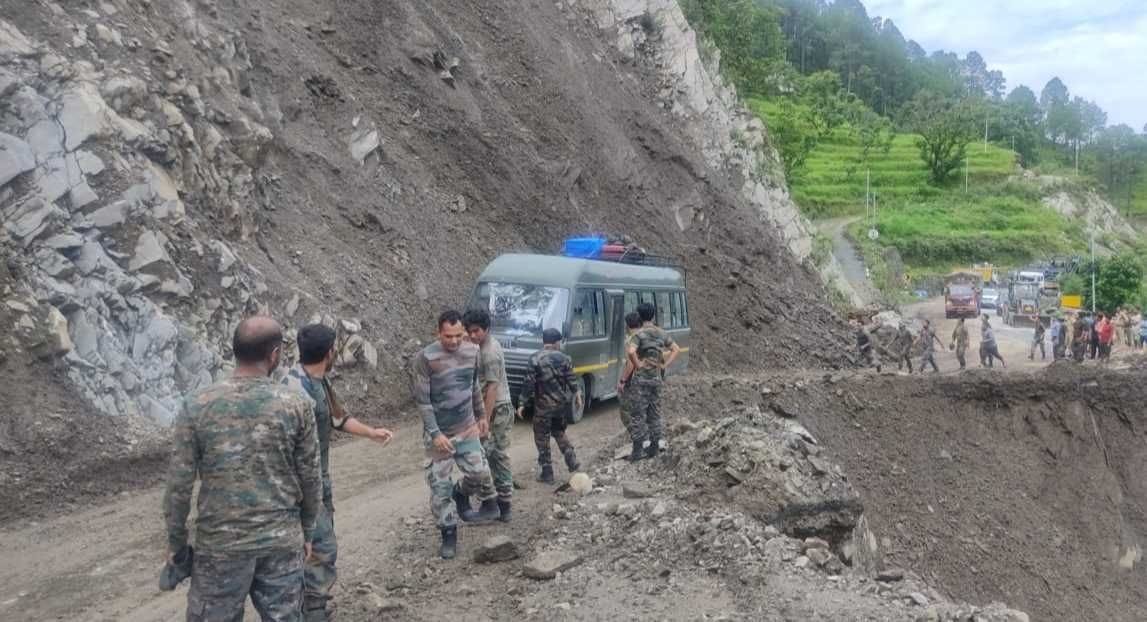 Tanakpur-Pithoragarh NH remained closed for 13 hours