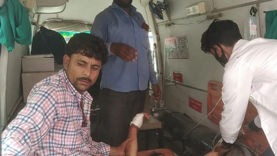 Bike riding attackers shot the woman in Mainpuri