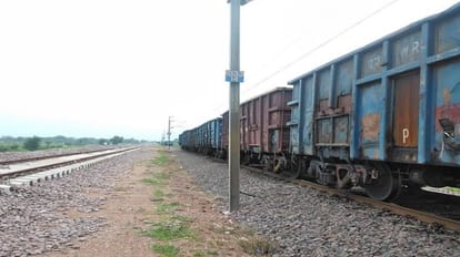 Goods train runs over four sheltering under it in Odisha Jajpur Latest News Update