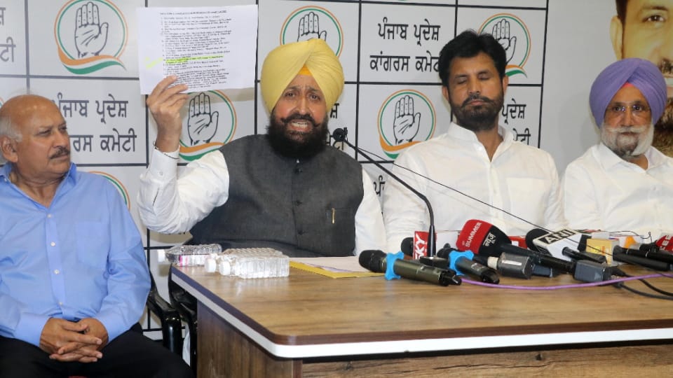 Punjab Congress leaders give warning to Punjab Vigilance on action against party leaders