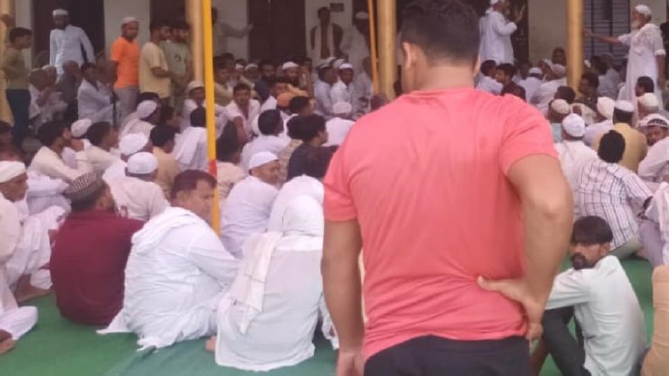 husband gave triple-divorce On Panchayat decree of 52 villages Shamli
