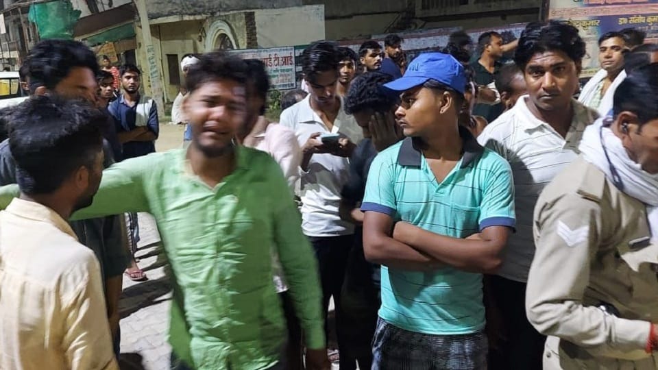 five of family killed as Cantor hit bike near Balaini toll in Baghpat