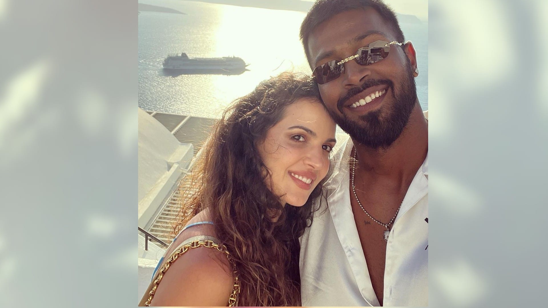 Indian Cricketer Hardik Pandya Shares Glamorous photos with natasa stankovic