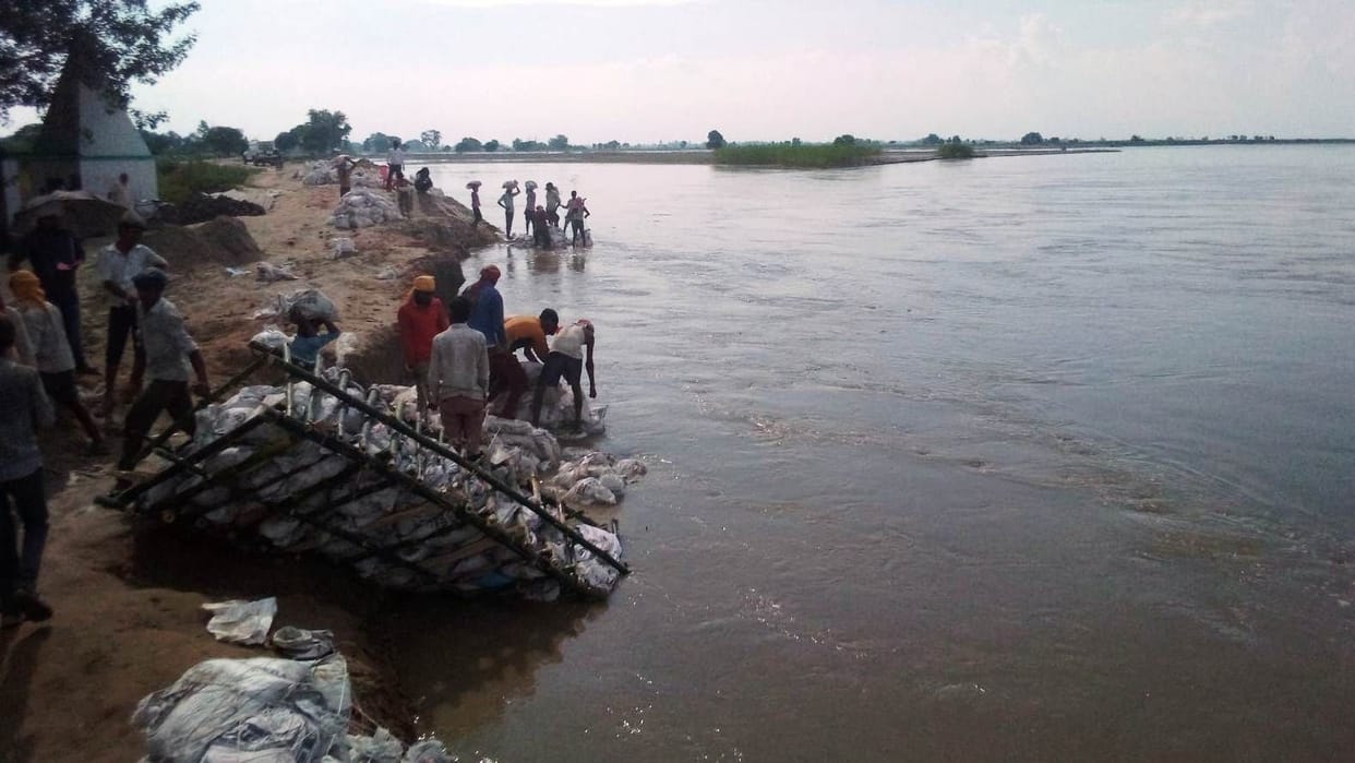 Ganga created another stream by cutting the road, continuously cutting farmers' lands and merging in the river
