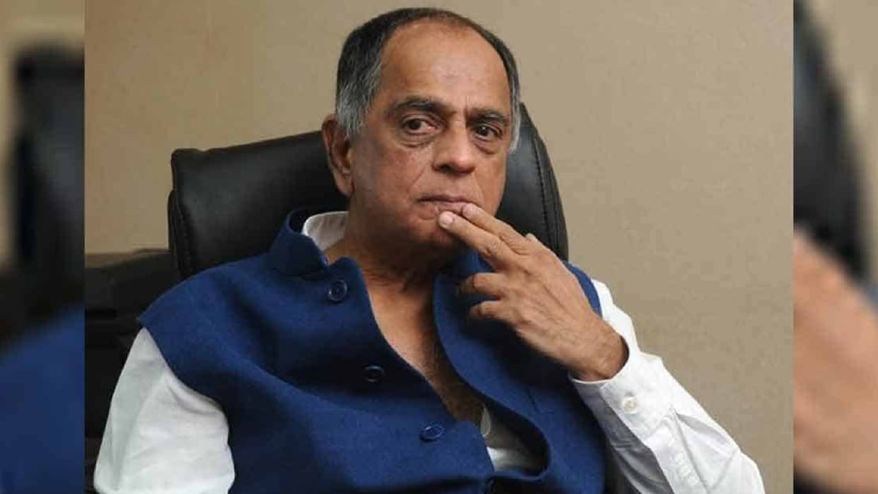 Producer Director Pahlaj Nihalani Mother passed away, last rites will be performed at Santacruz Crematorium