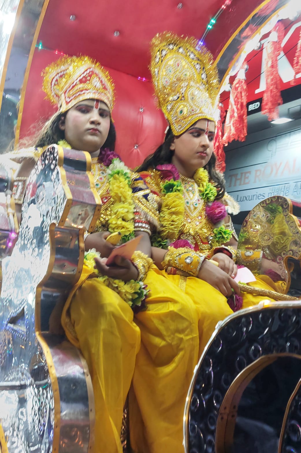 Dadhikandhau procession came out with pomp