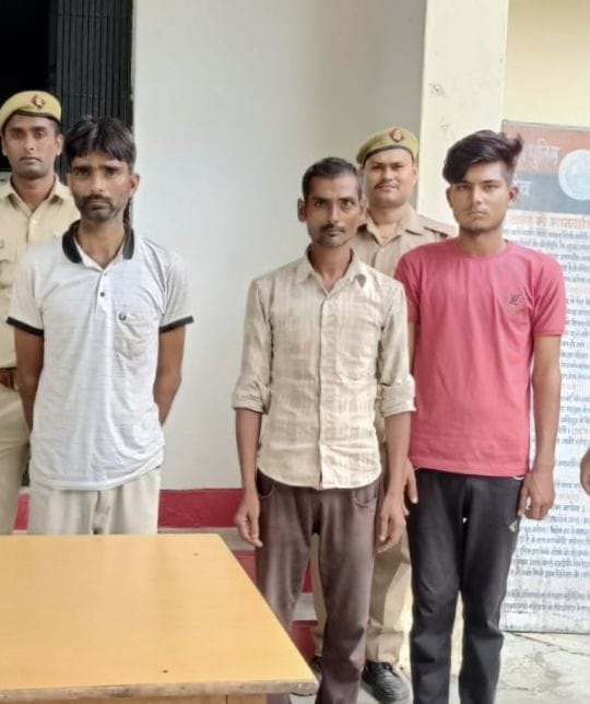 Three inter-district vehicle thieves arrested