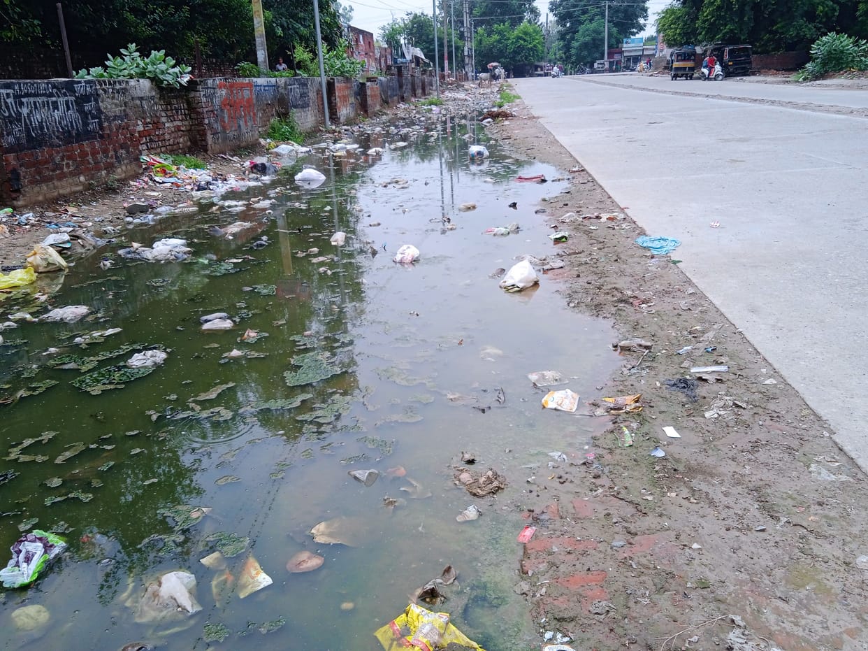 Dengue mosquito growing in rain water accumulated everywhere, administration oblivious