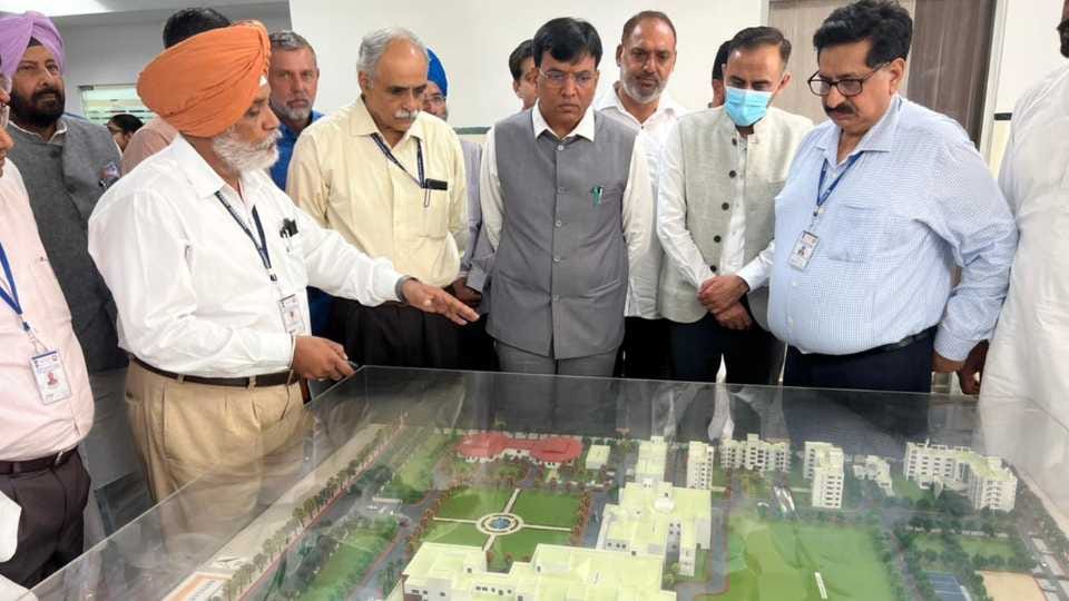 Union Health Minister Mansukh Mandaviya reached Sangrur of Punjab