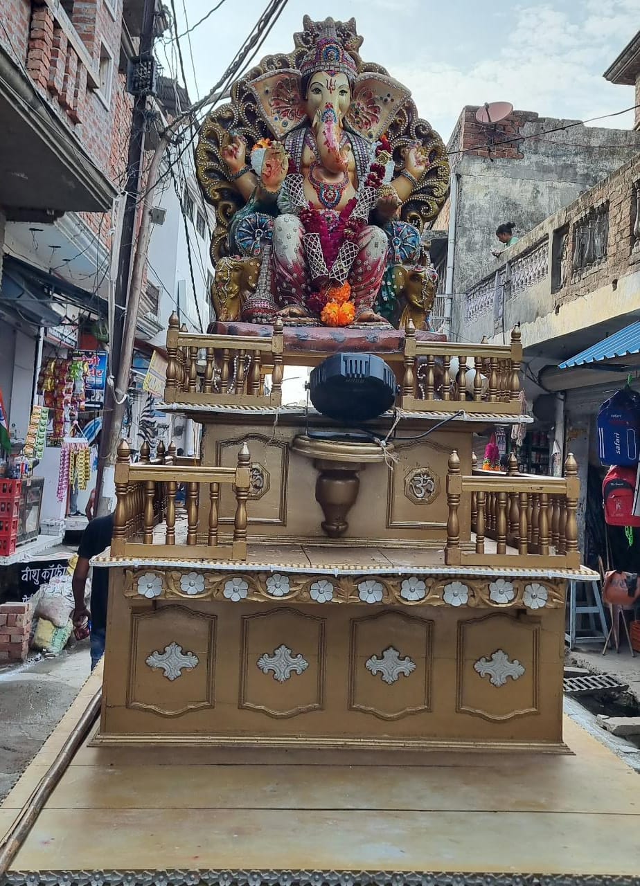 Shri Krishna Janmashtami processions taken out with bands