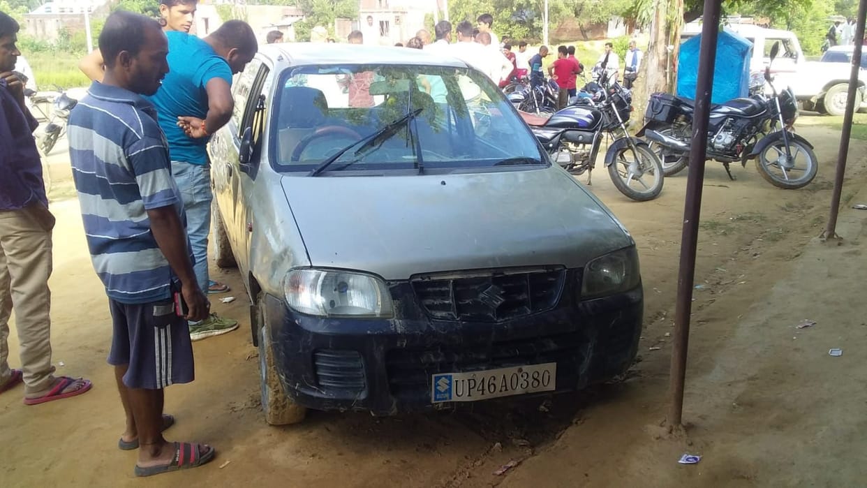 Car falls in canal, businessman dies