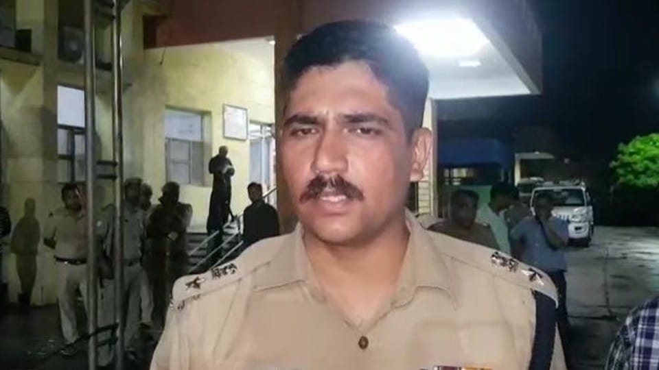 Mathura Vrindavan Garden Hotel fire More than 100 devotees staying in hotel