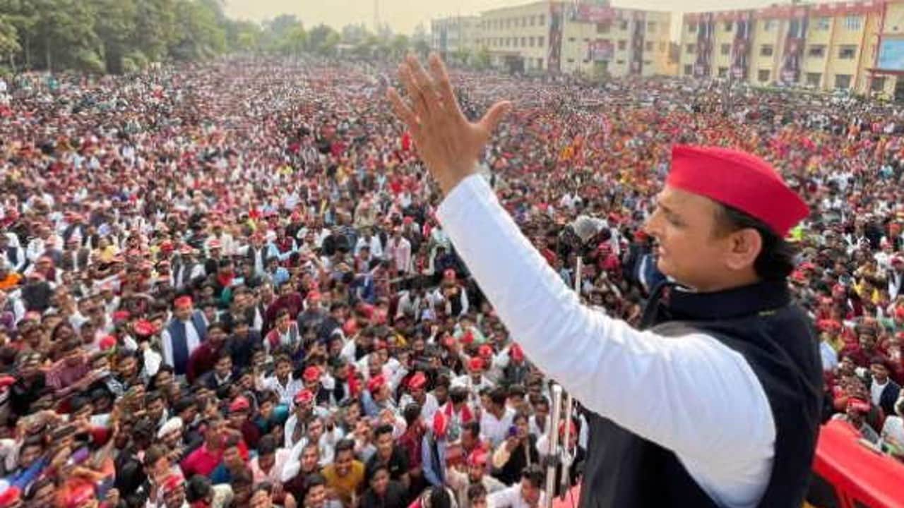 Why Akhilesh yadav meet Ramakant Yadav in jail, why did he not meet Azam khan in jail? understand three points