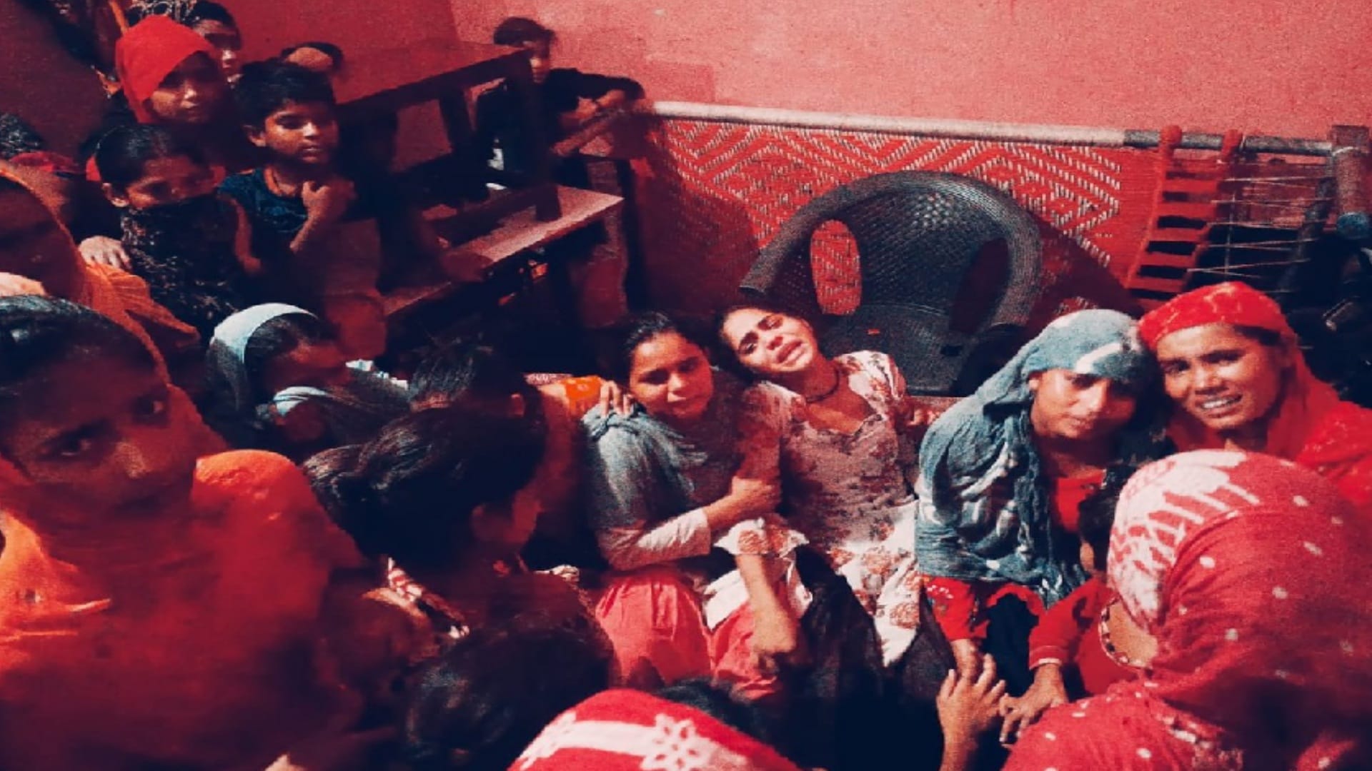 Five members of a family was died in Baghpat and shocked in village see photos
