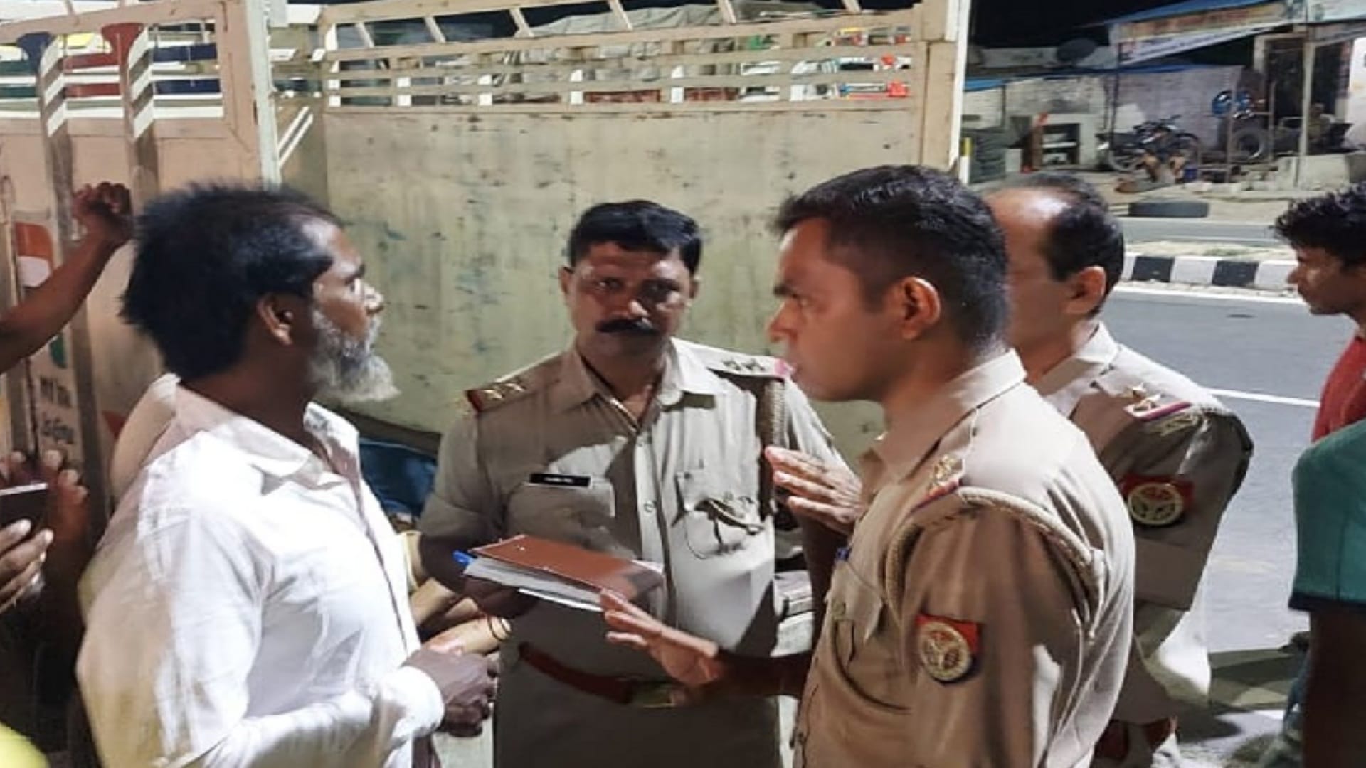 Five members of a family was died in Baghpat and shocked in village see photos