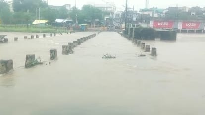 Heavy rain wreaks havoc in five states, red alert in MP, Rajasthan