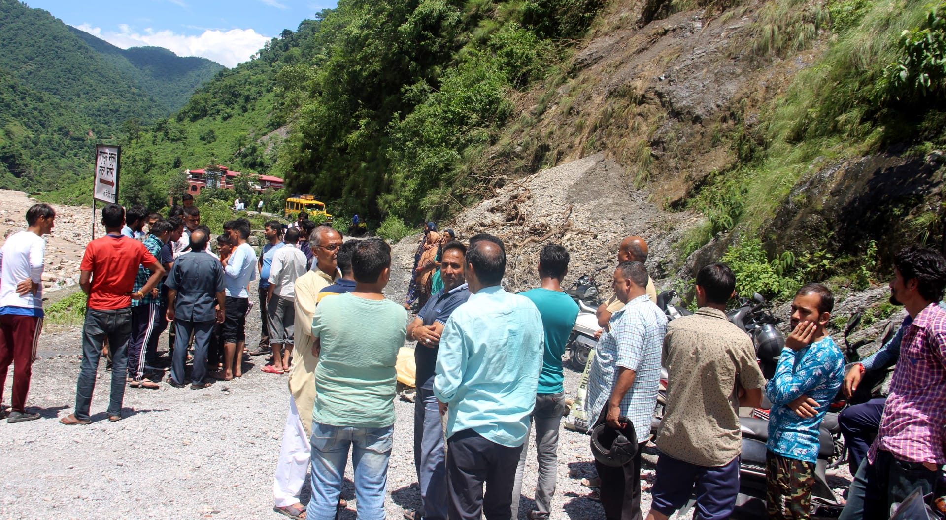 Cloudburst in Uttarakhand Dehradun maldevta Relief and rescue work