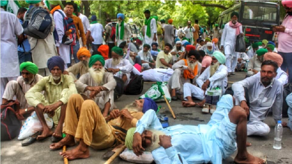 Farmers Mahapanchayat thousands of people reached Jantar Mantar