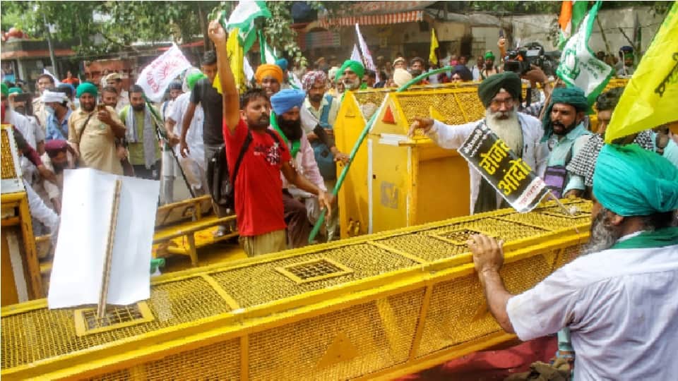 Farmers Mahapanchayat thousands of people reached Jantar Mantar
