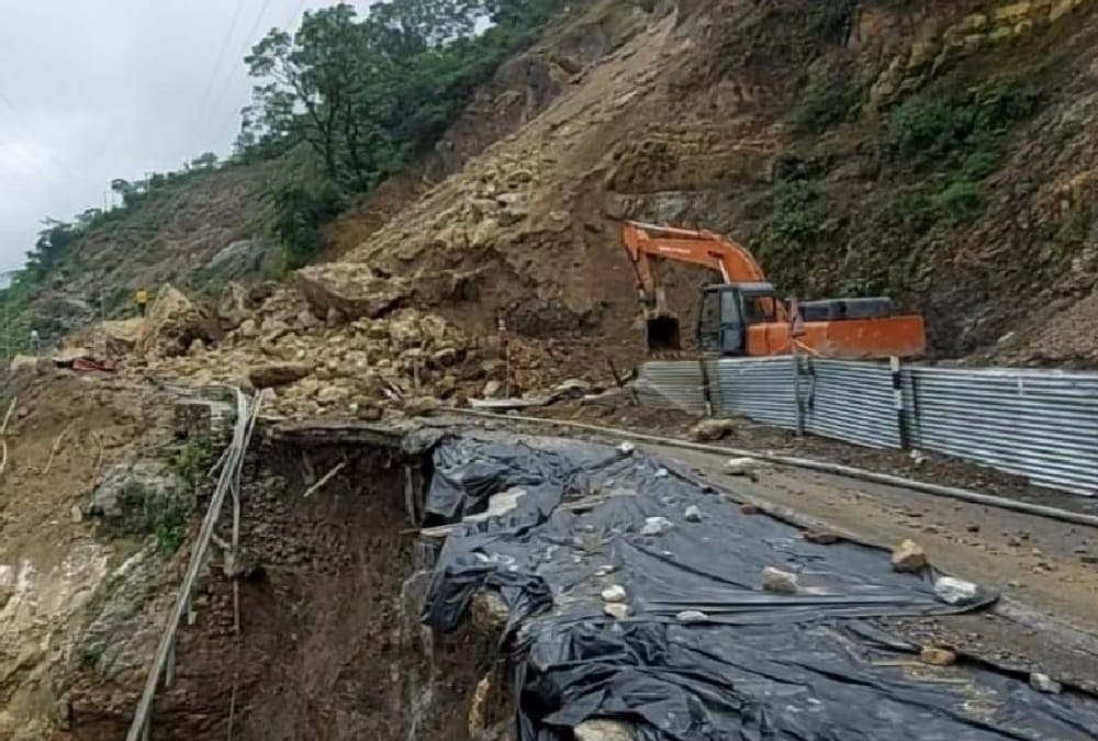 landslide: Rishikesh Gangotri Highway remain closed for second day in Kumbharkheda