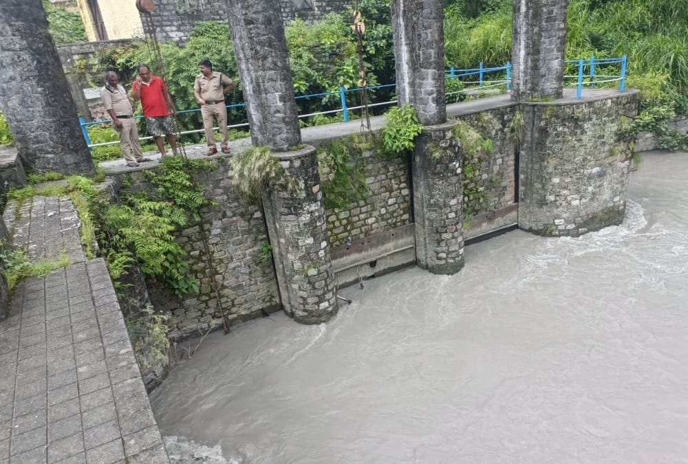 Haldwani News: Yuvraj drown into Gaula river dead body Found mother crying badly